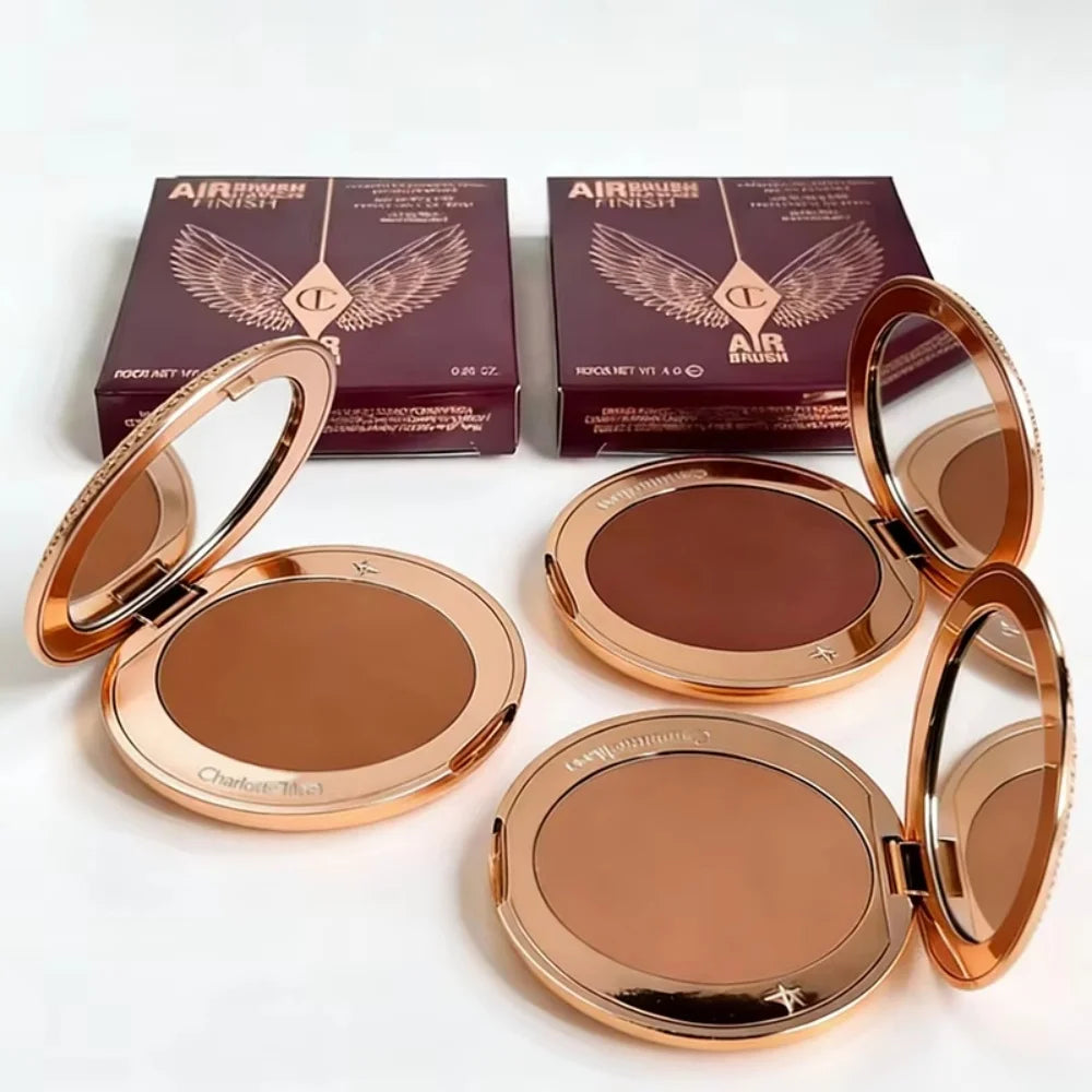 Charlotte Tilbury Cosmetics Flawless Liquid Highlighter Moisturises Skin Luxury Palette Satin-matte Shimmer Metallic Finishes